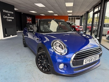 Used MINI Convertible 2018 for sale - 78981429: Photo