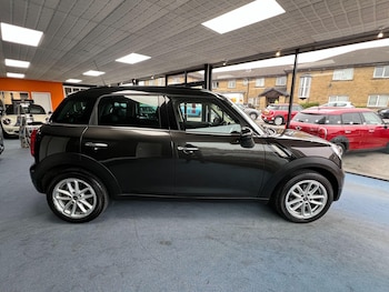 Used MINI Countryman 2016 for sale - 76270349: Photo 2