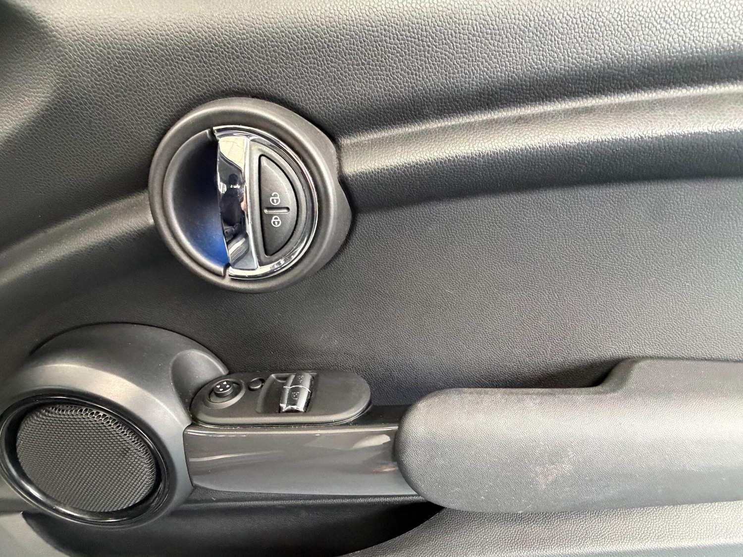 Used MINI Hatch 2019 for sale - 78100315: Photo 29