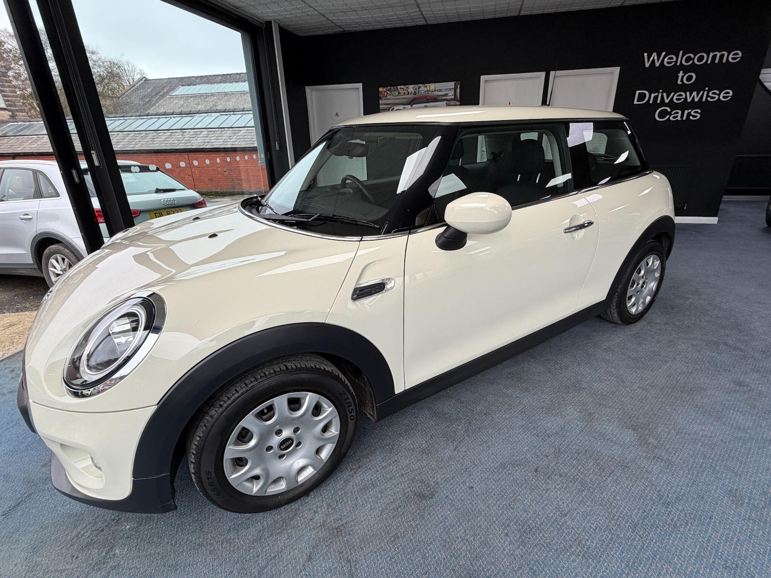 Used MINI Hatch 2019 for sale - 78100315: Photo 5