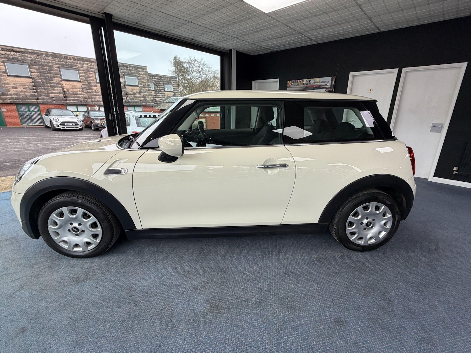 Used MINI Hatch 2019 for sale - 78100315: Photo 6
