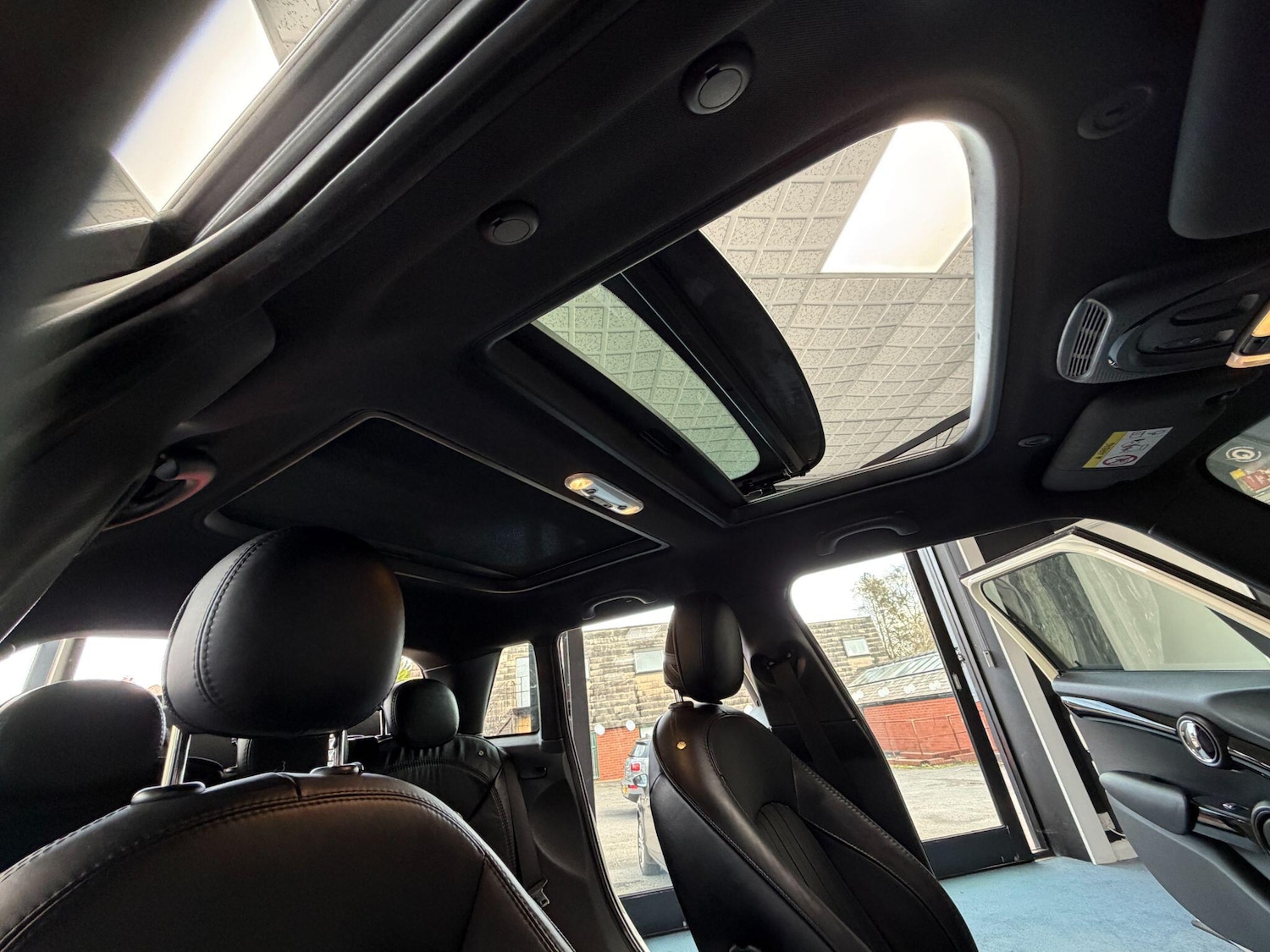 Used MINI Hatch 2017 for sale - 78100552: Photo 15