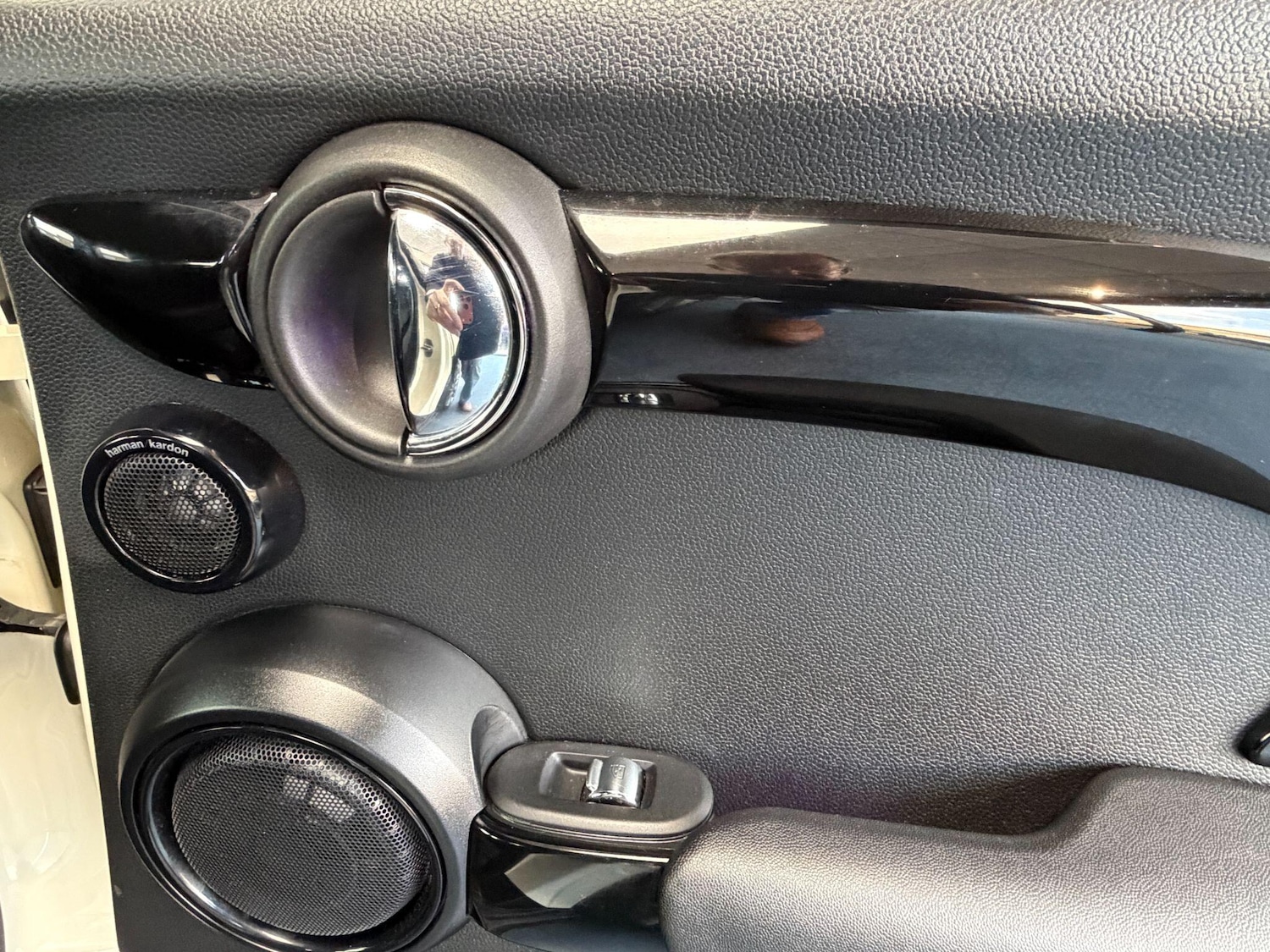 Used MINI Hatch 2017 for sale - 78100552: Photo 31