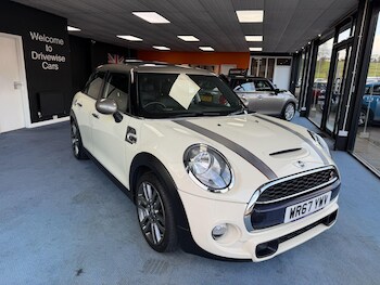 Used MINI Hatch 2017 for sale - 78100552: Photo