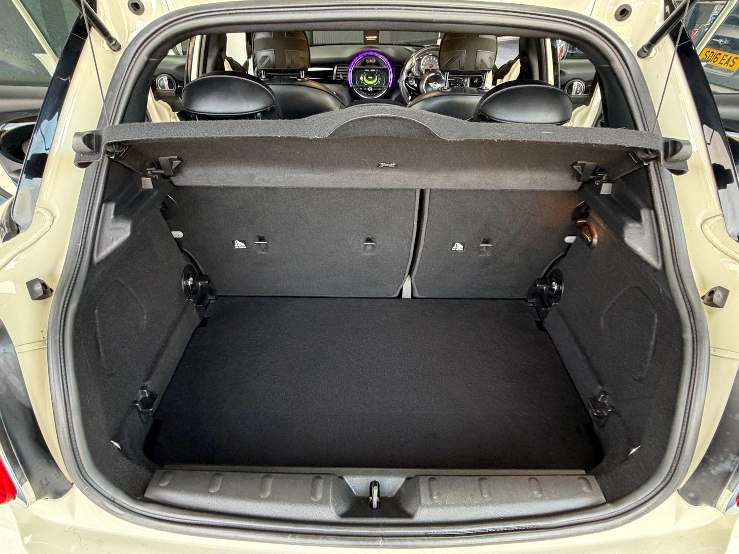 Used MINI Hatch 2017 for sale - 78100552: Photo 9