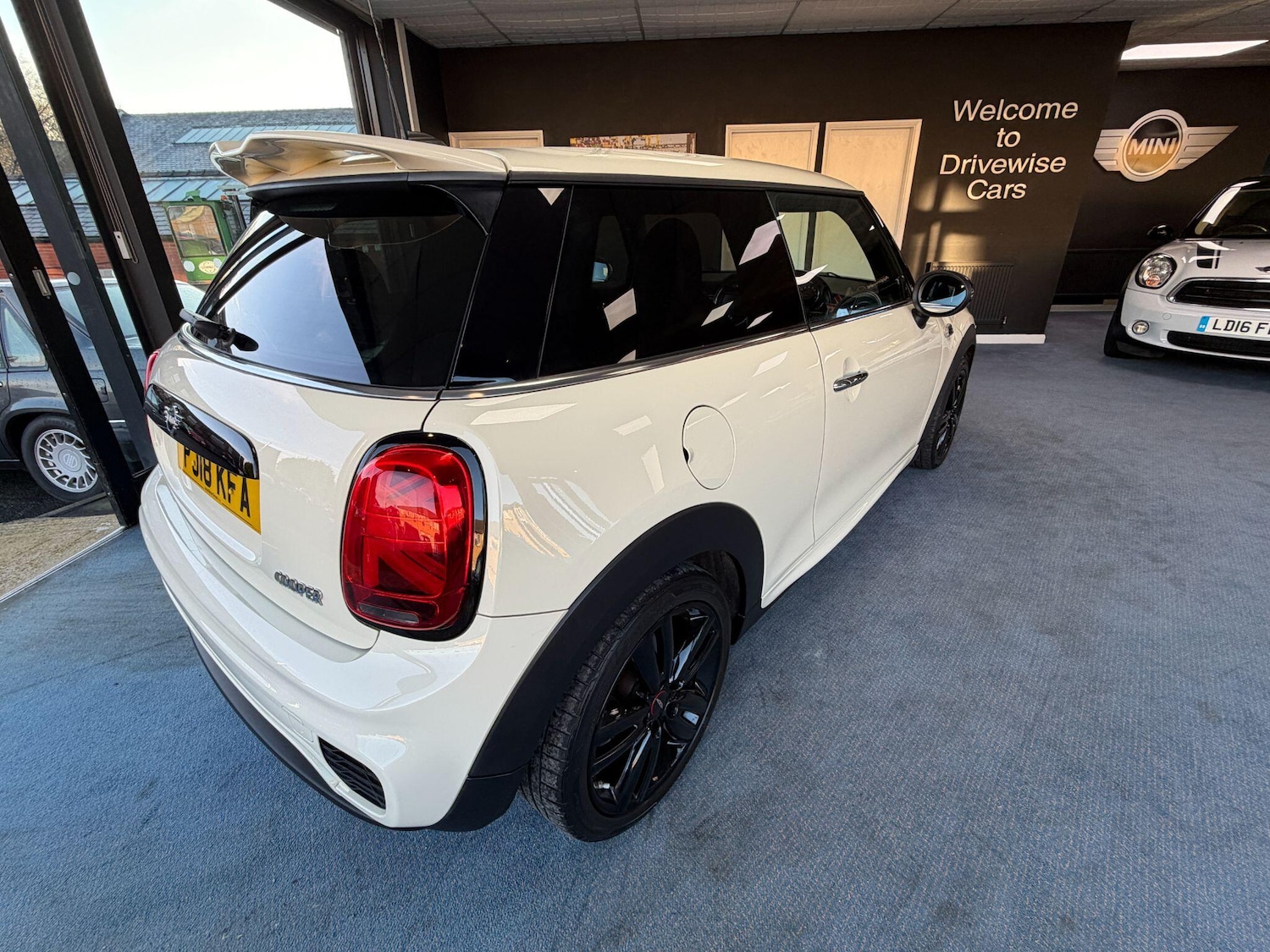 Used MINI Hatch 2018 for sale - 77029342: Photo 10