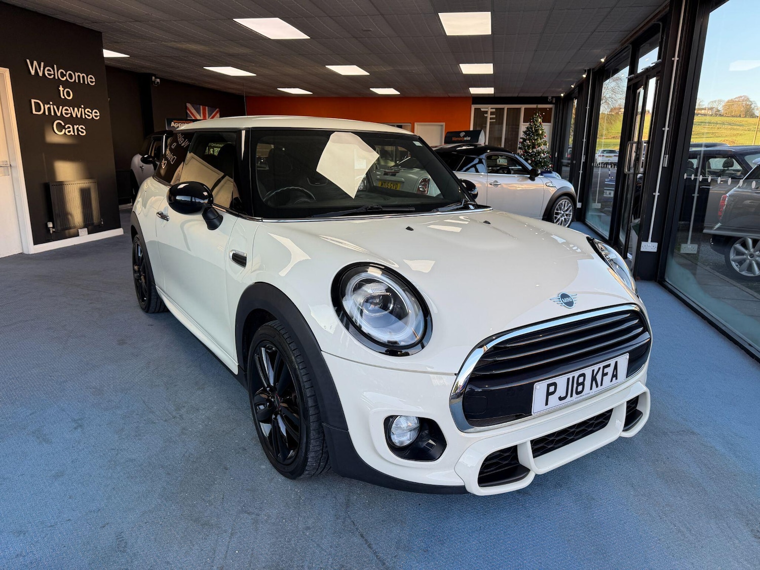 Used MINI Hatch 2018 for sale - 77029342: Photo 3