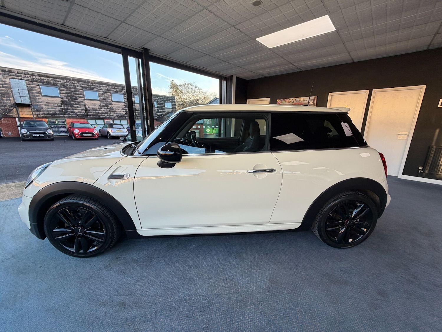 Used MINI Hatch 2018 for sale - 77029342: Photo 6