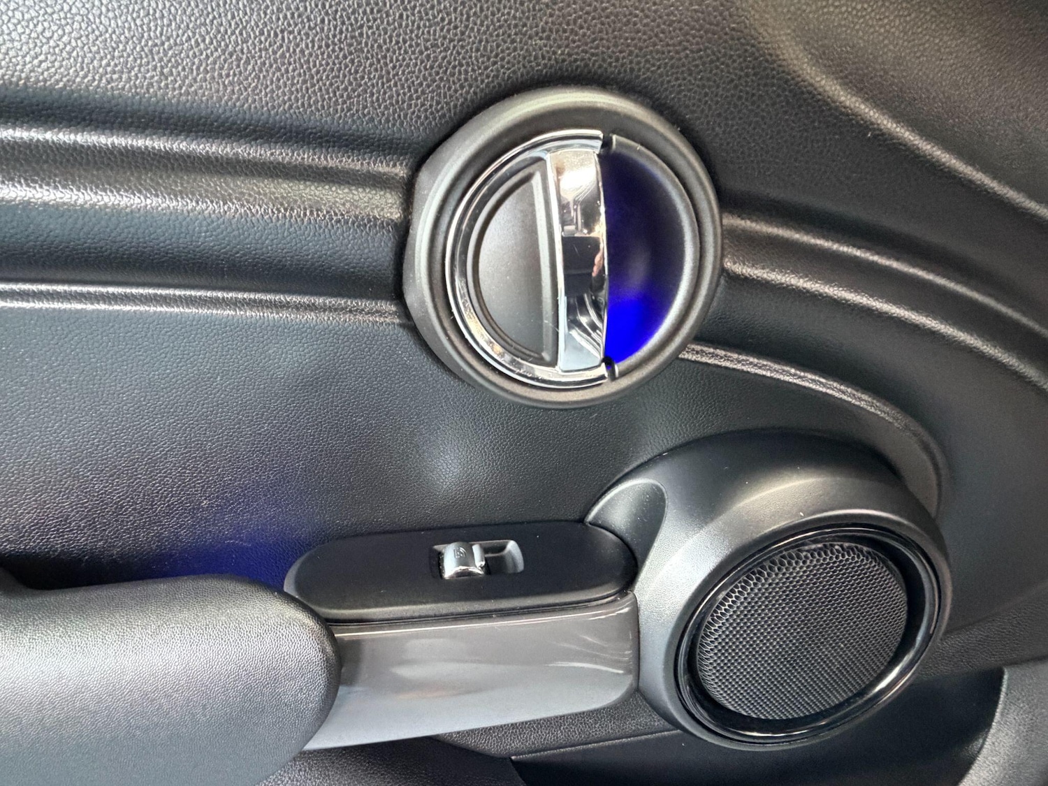 Used MINI Hatch 2019 for sale - 77028937: Photo 25