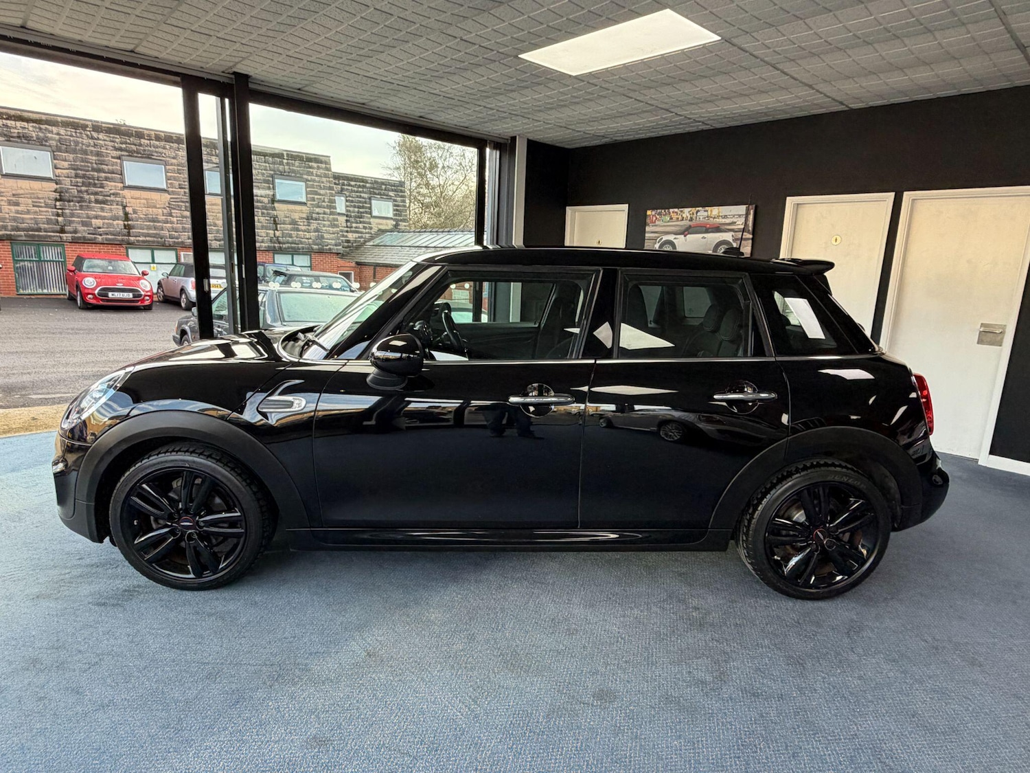 Used MINI Hatch 2019 for sale - 77028937: Photo 6