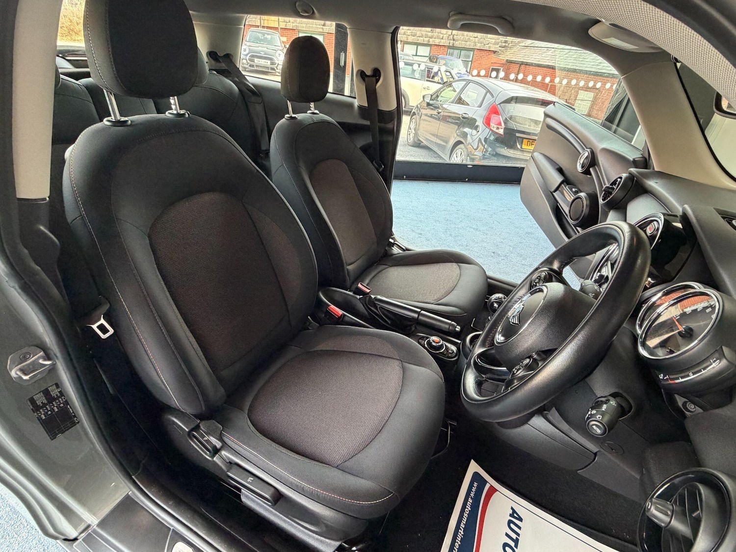 Used MINI Hatch 2018 for sale - 78101203: Photo 12