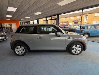 Used MINI Hatch 2018 for sale - 78101203: Photo