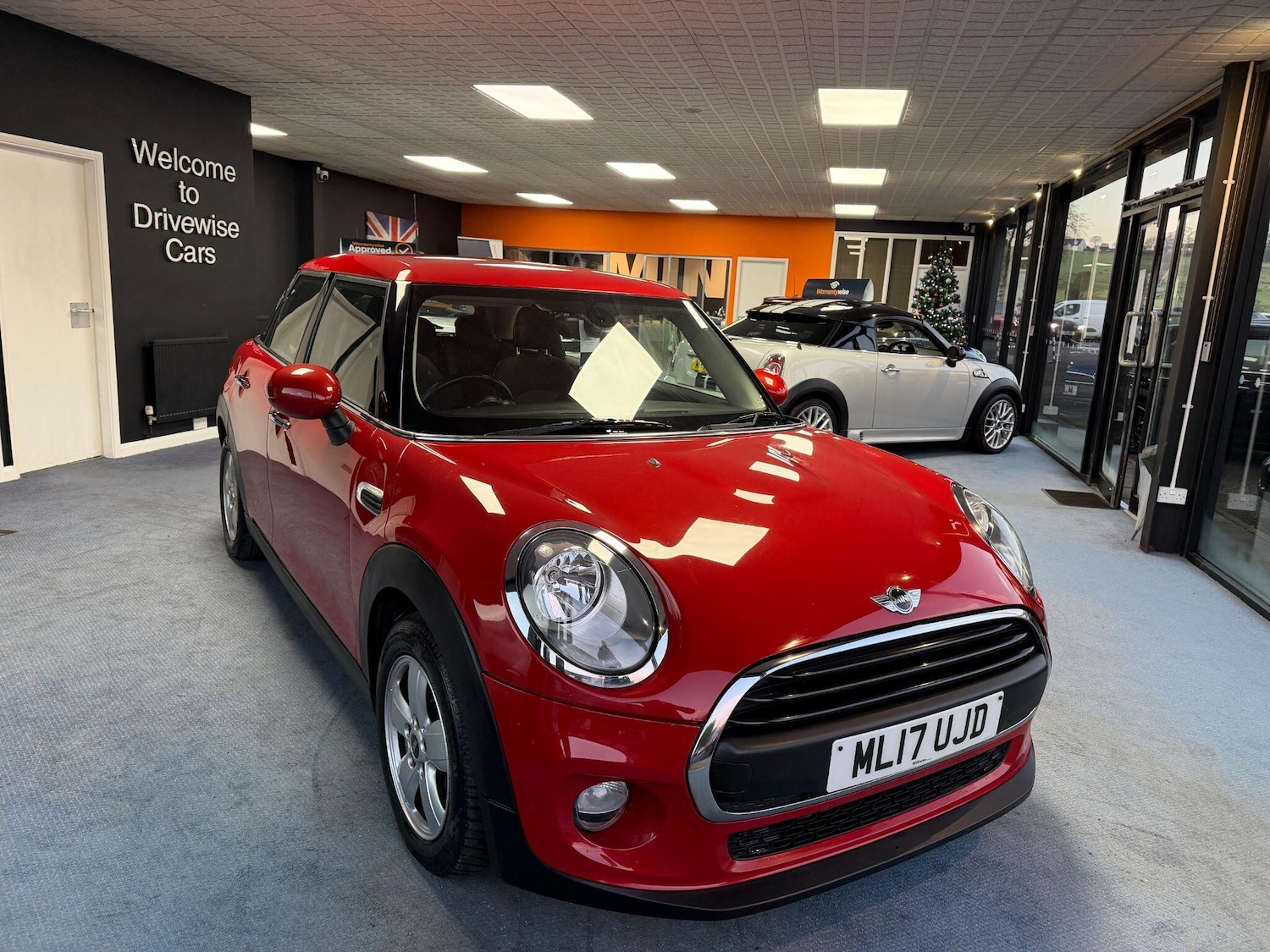 Used MINI Hatch 2017 for sale - 77028964: Photo 2