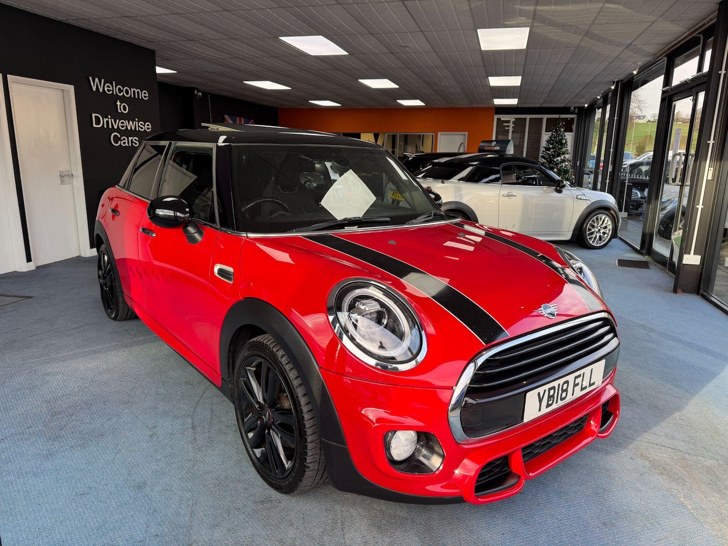 Used MINI Hatch 2018 for sale - 77029860: Photo 3
