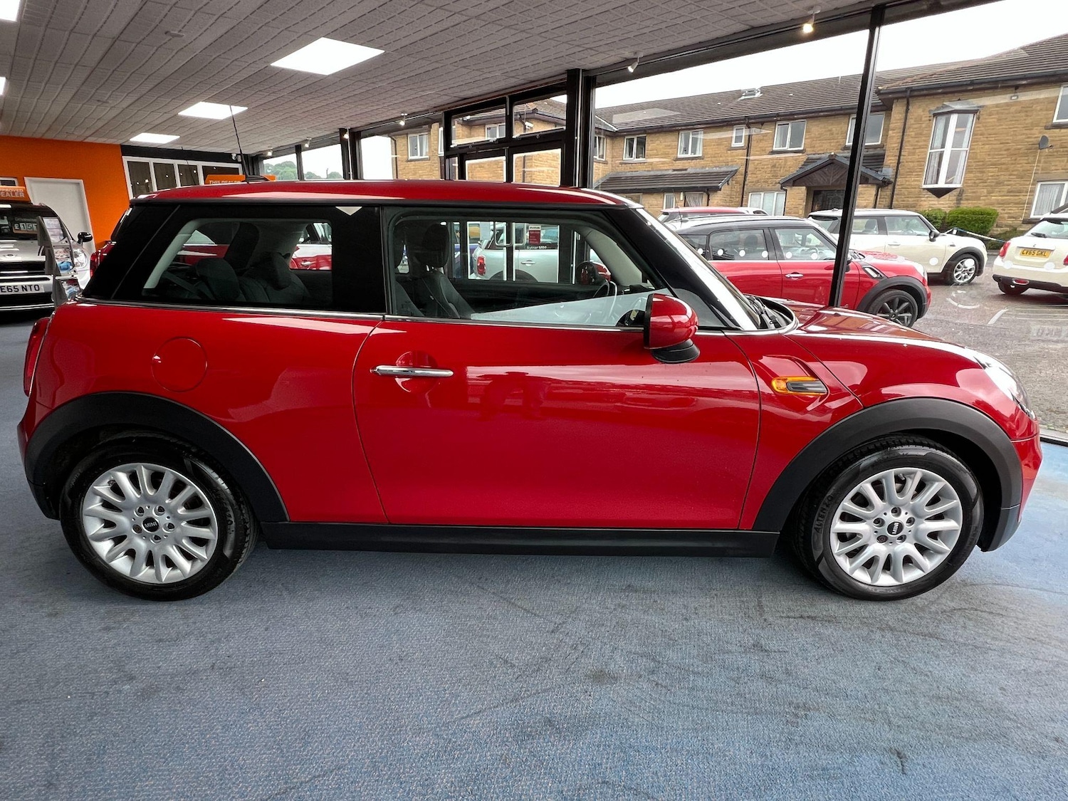 Used MINI Hatch for sale - 76996567: Photo 2