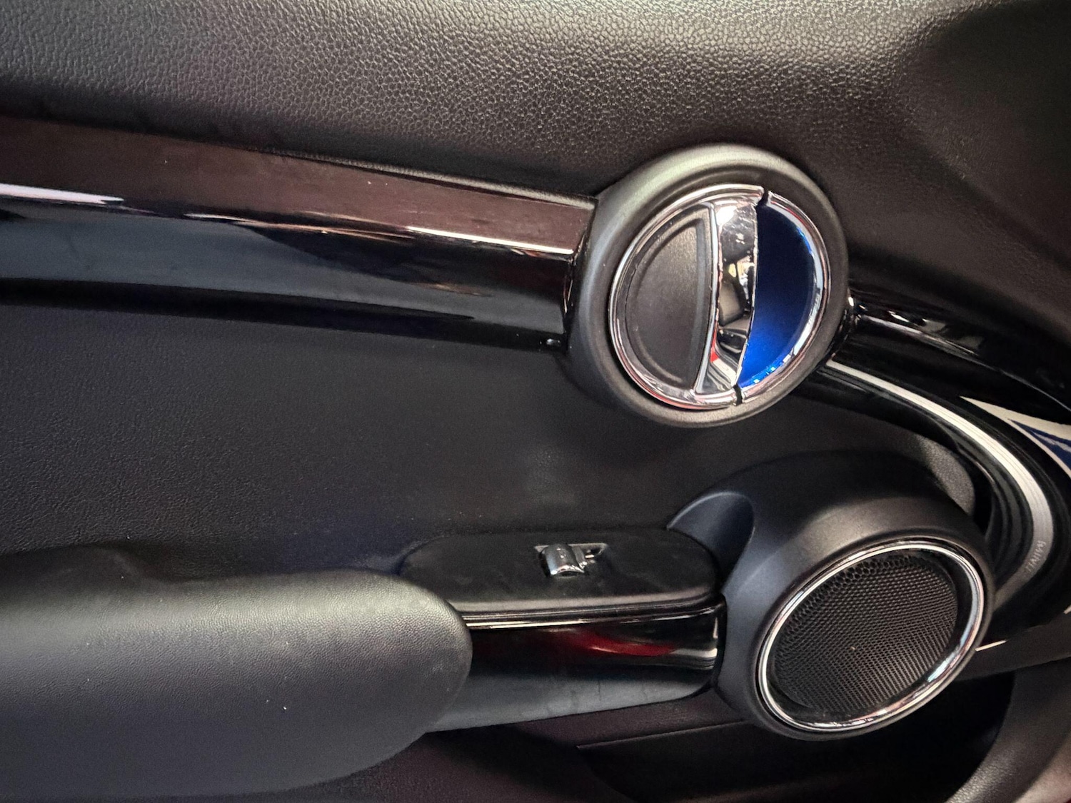 Used MINI Hatch 2017 for sale - 78100289: Photo 17