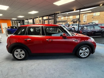 Used MINI Hatch 2017 for sale - 78100289: Photo