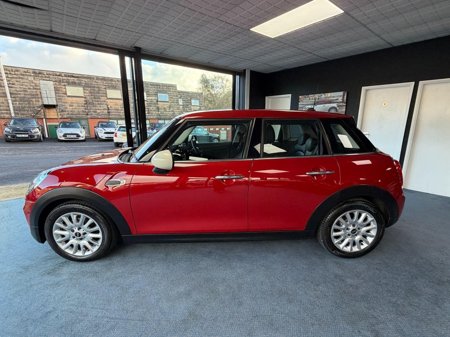 Used MINI Hatch for sale - 76997638: Photo 6