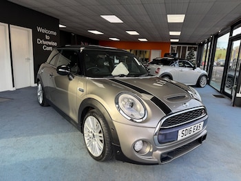 Used MINI Hatch 2016 for sale - 77029462: Photo