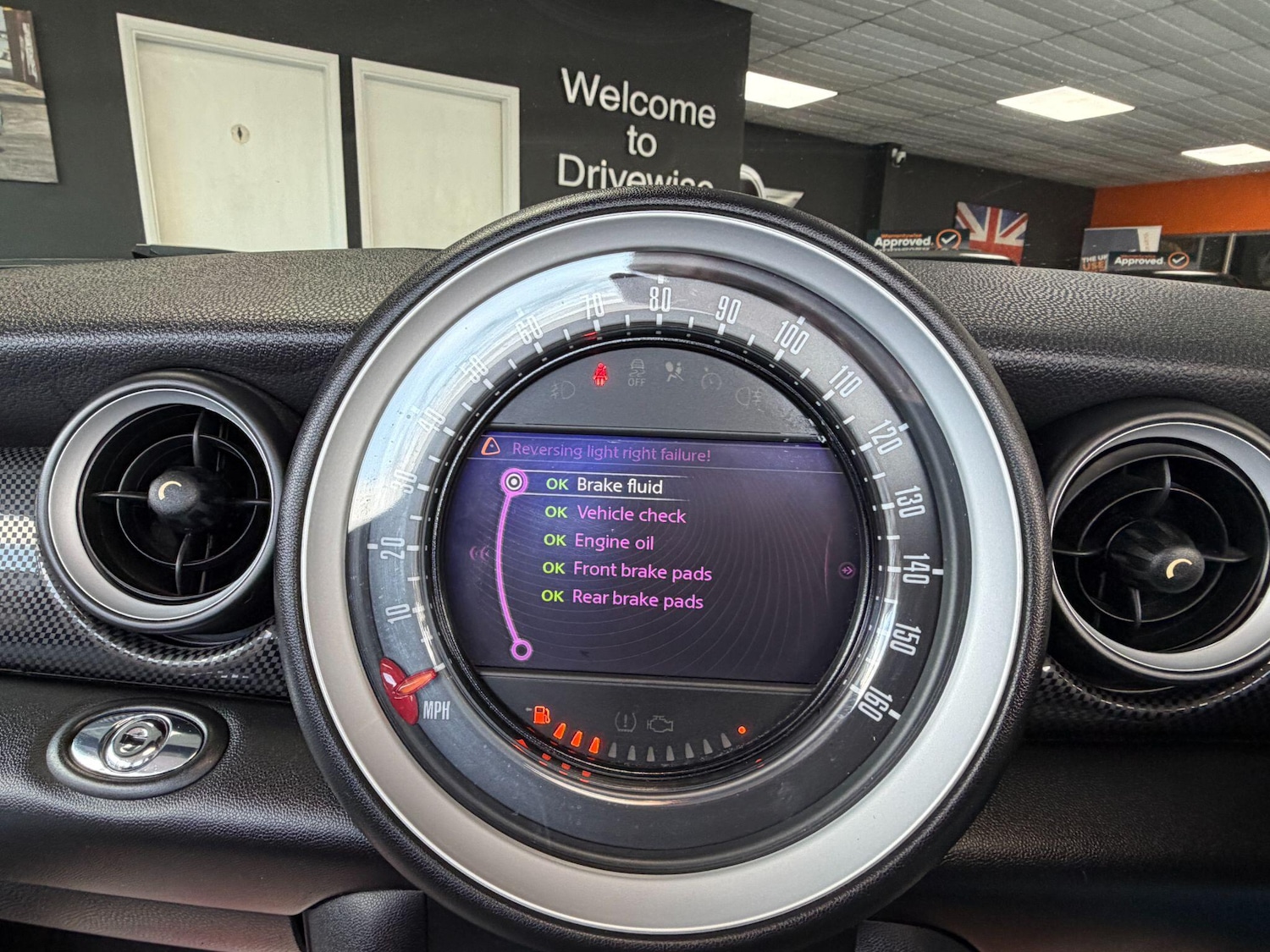 Used MINI Roadster 2014 for sale - 78100933: Photo 21