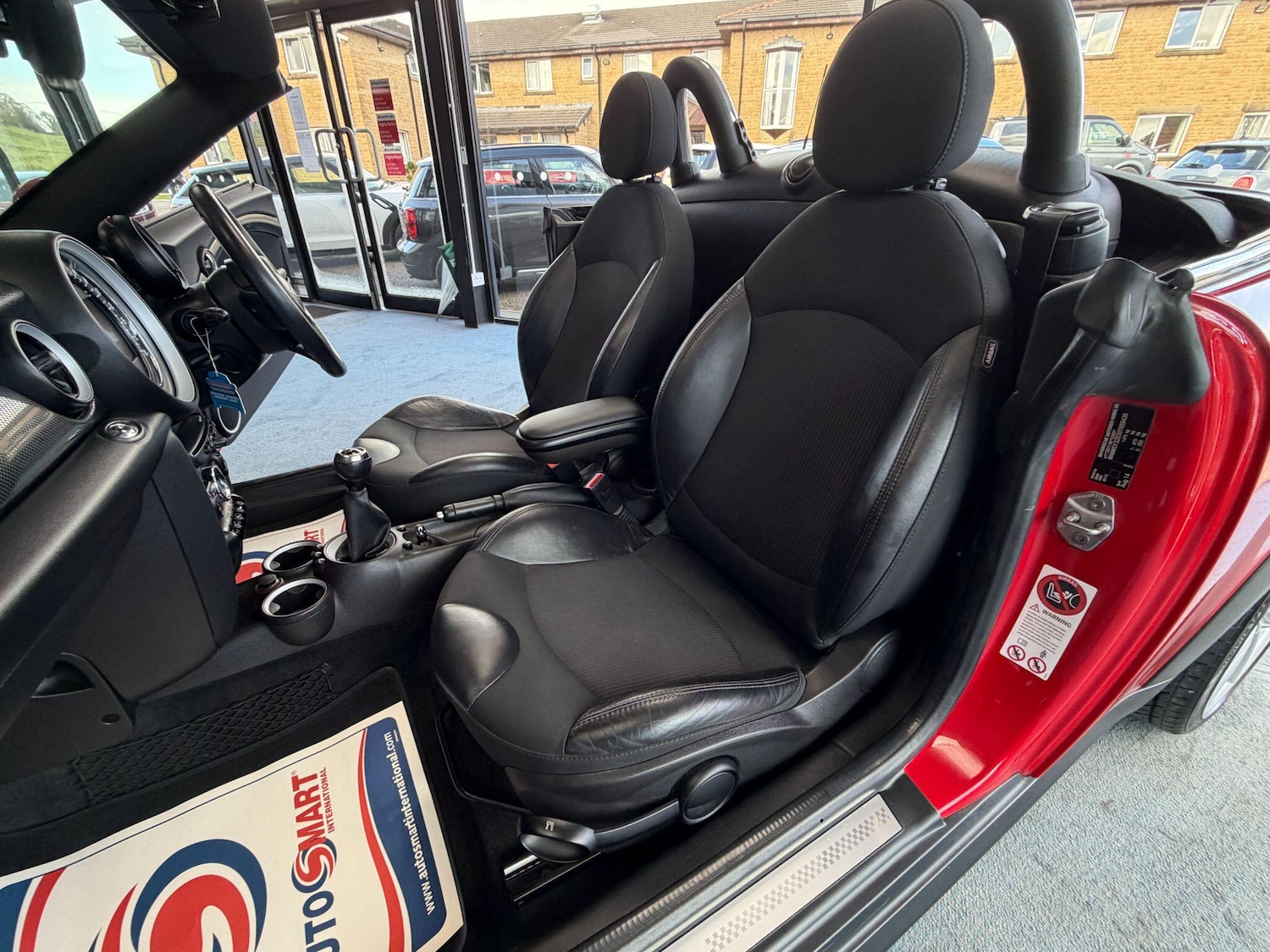 Used MINI Roadster 2014 for sale - 78100933: Photo 31