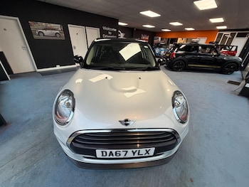 Used MINI Hatch 2018 for sale - 76573151: Photo