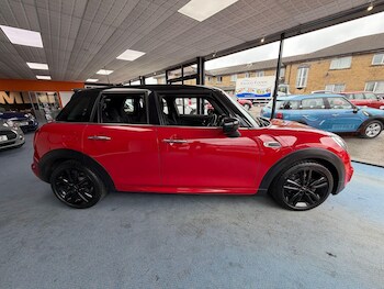 Used MINI Hatch 2019 for sale - 78100470: Photo