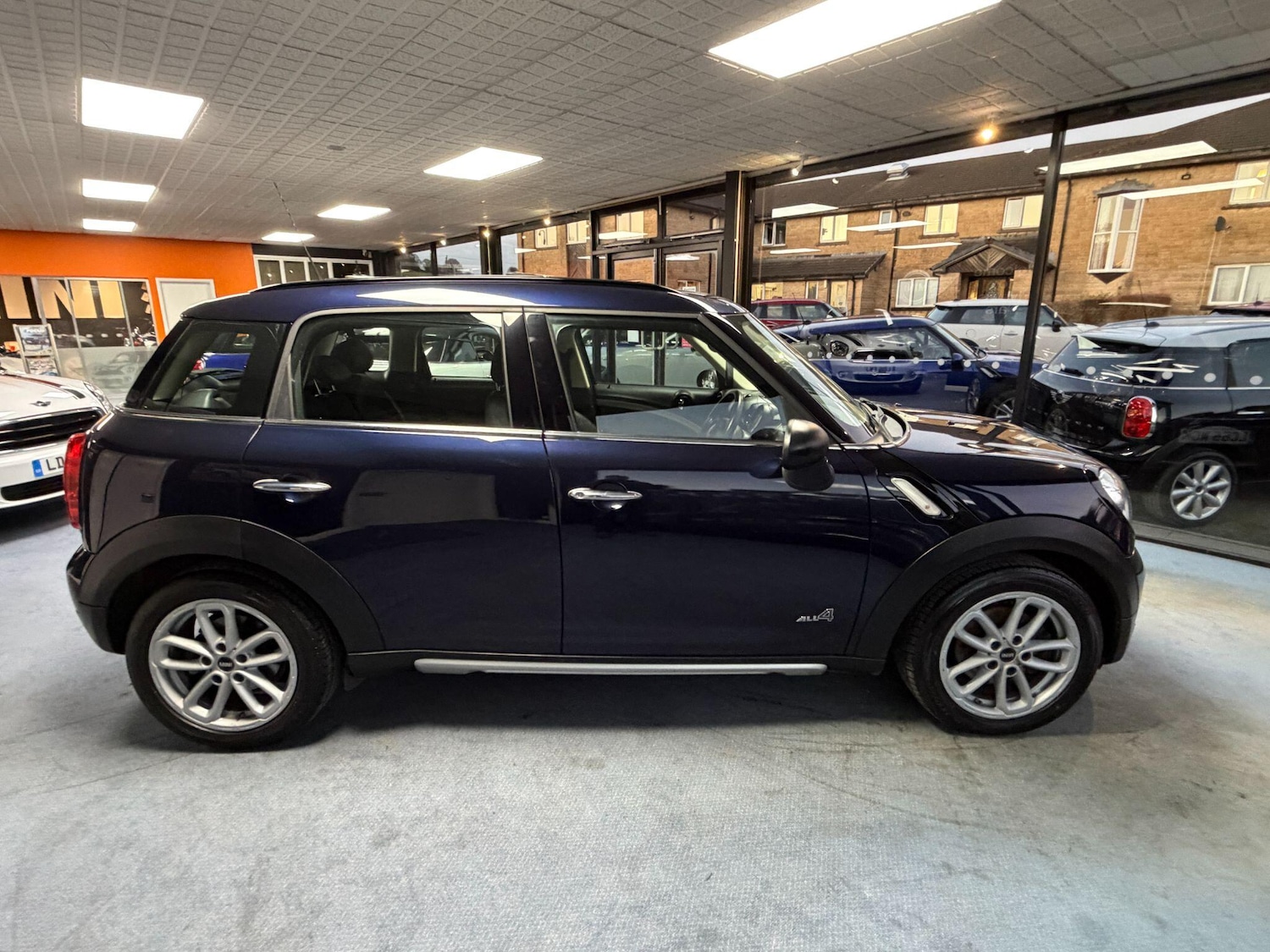 Used MINI Countryman 2016 for sale - 77028970: Photo 2