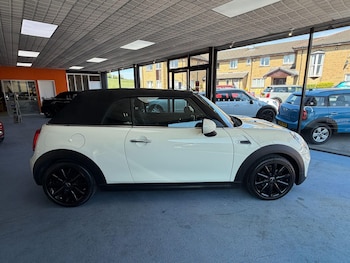 Used MINI Convertible 2017 for sale - 78560879: Photo