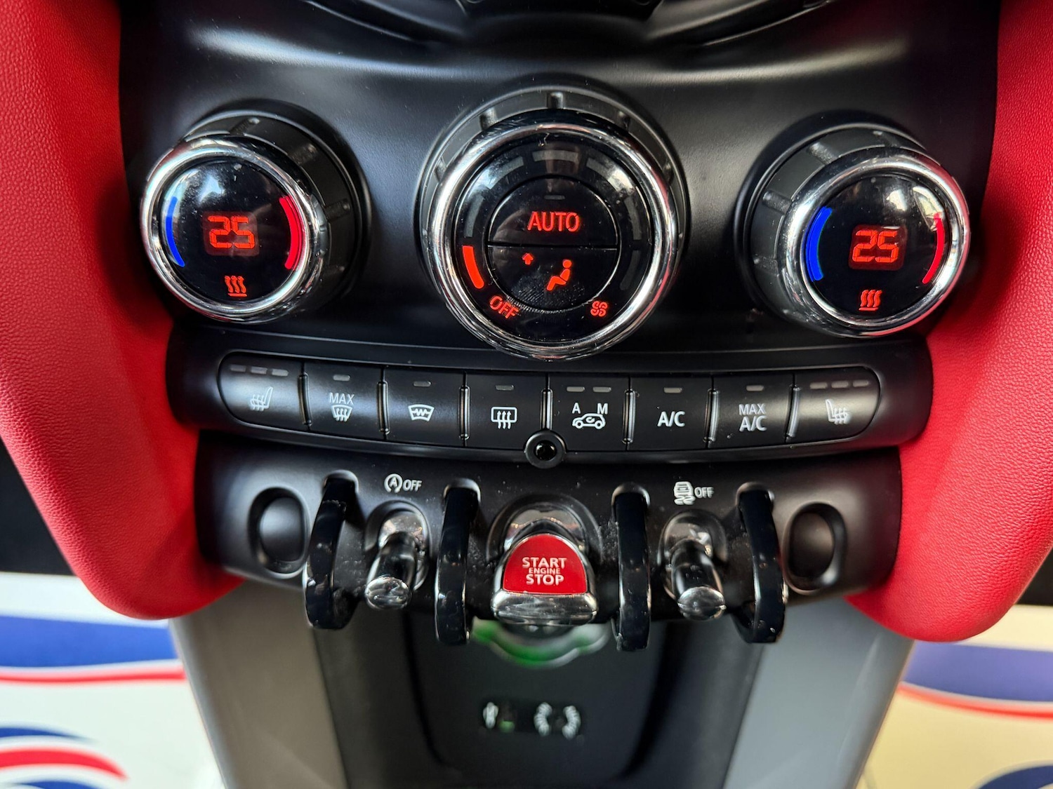 Used MINI Hatch 2015 for sale - 78101475: Photo 29