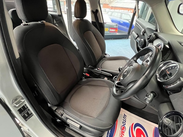 Used MINI Hatch 2017 for sale - 76315035: Photo 13
