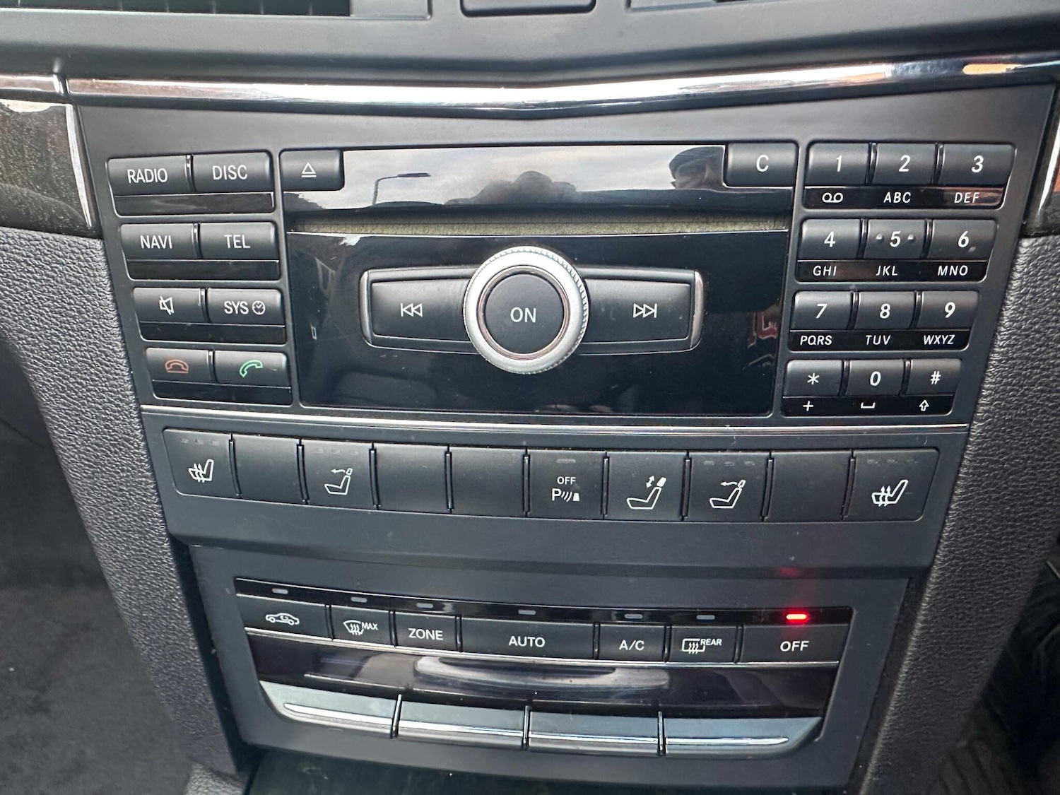 Used Mercedes-Benz E Class 2011 for sale - 76964765: Photo 13