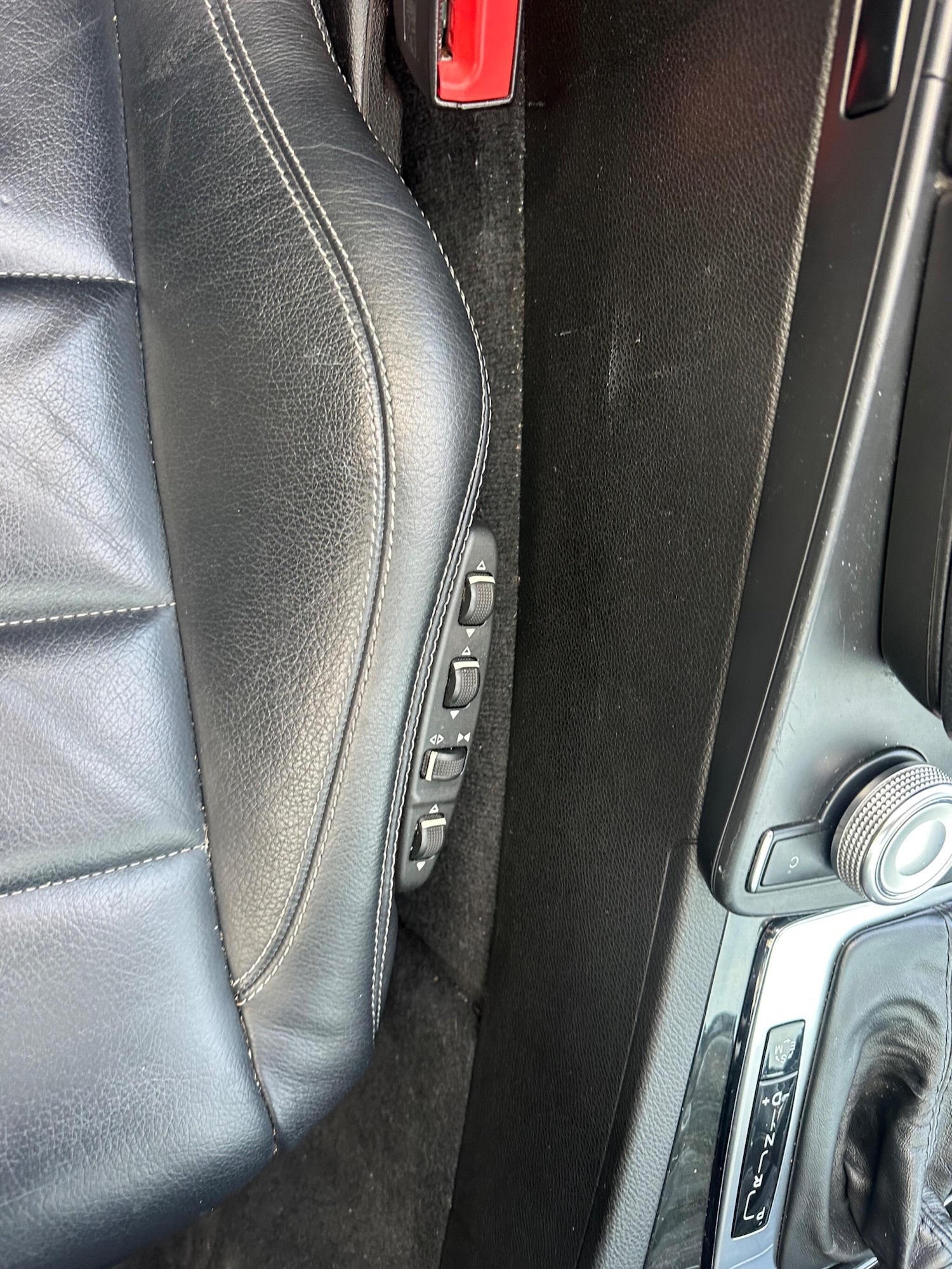 Used Mercedes-Benz E Class 2011 for sale - 76964765: Photo 25