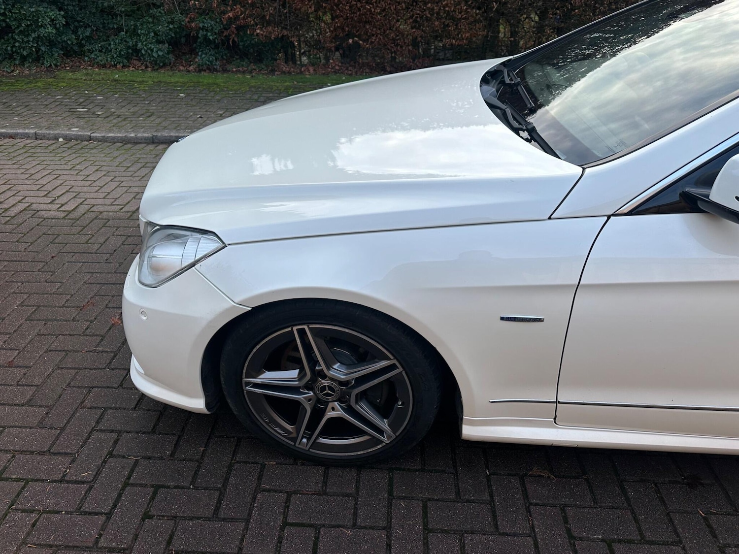 Used Mercedes-Benz E Class 2011 for sale - 76964765: Photo 34