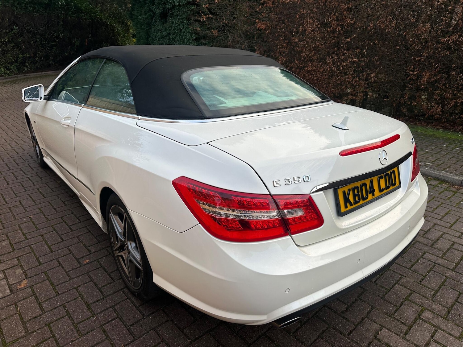 Used Mercedes-Benz E Class 2011 for sale - 76964765: Photo 36