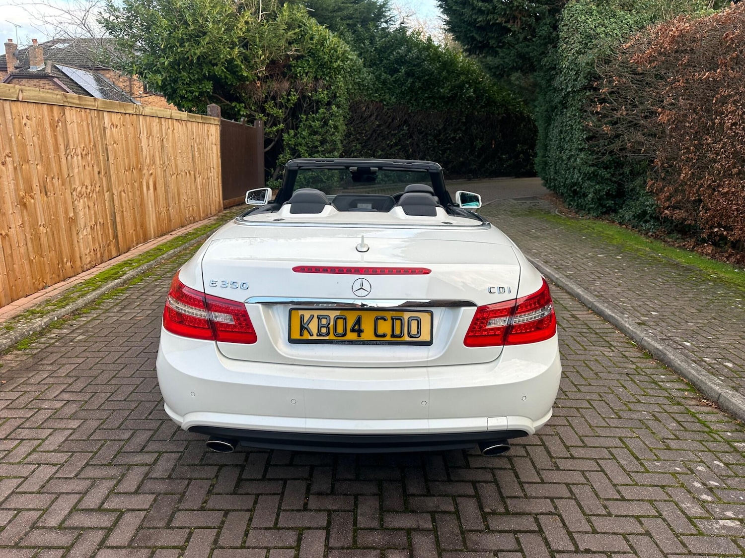 Used Mercedes-Benz E Class 2011 for sale - 76964765: Photo 8