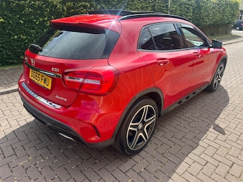 Used Mercedes-Benz GLA 2015 for sale - 76538142: Photo