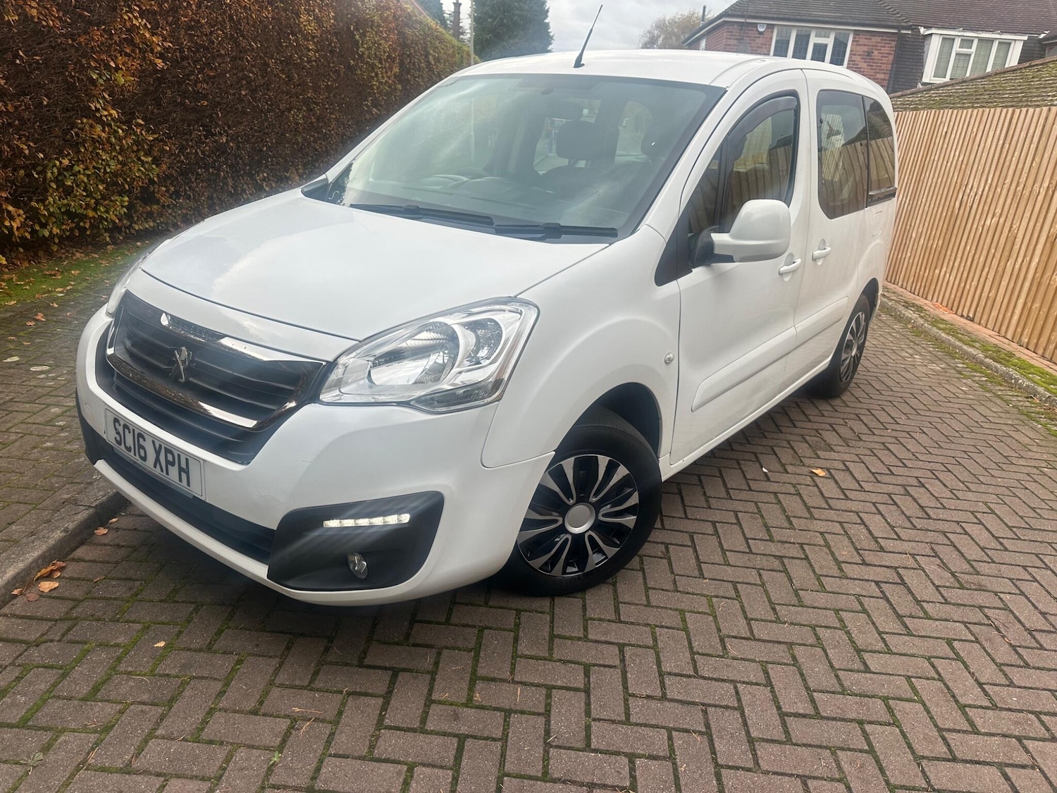 Used Peugeot Partner Tepee 2016 for sale - 76538657: Photo 19