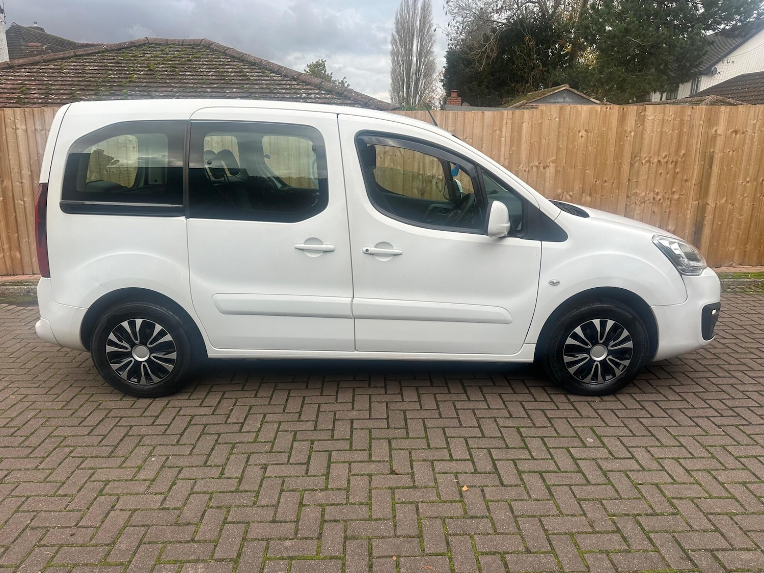 Used Peugeot Partner Tepee 2016 for sale - 76538657: Photo 20