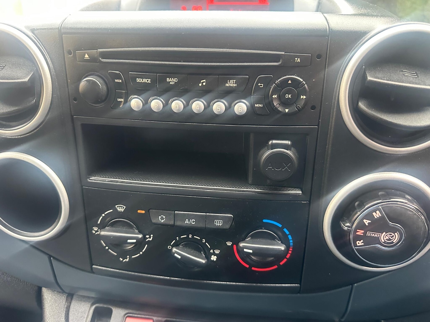 Used Peugeot Partner Tepee 2016 for sale - 76538657: Photo 8