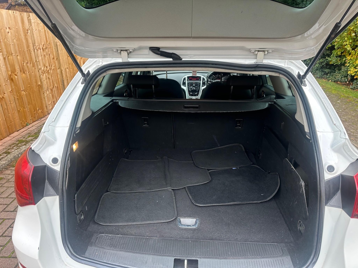 Used Vauxhall Astra 2015 for sale - 76727242: Photo 10