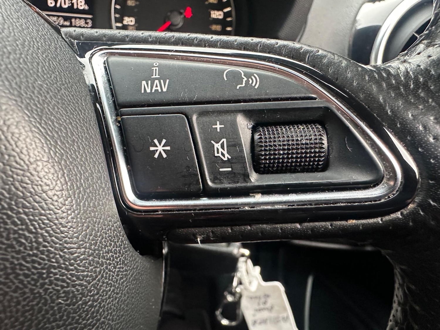 Used Audi A1 2011 for sale - 77202988: Photo 6