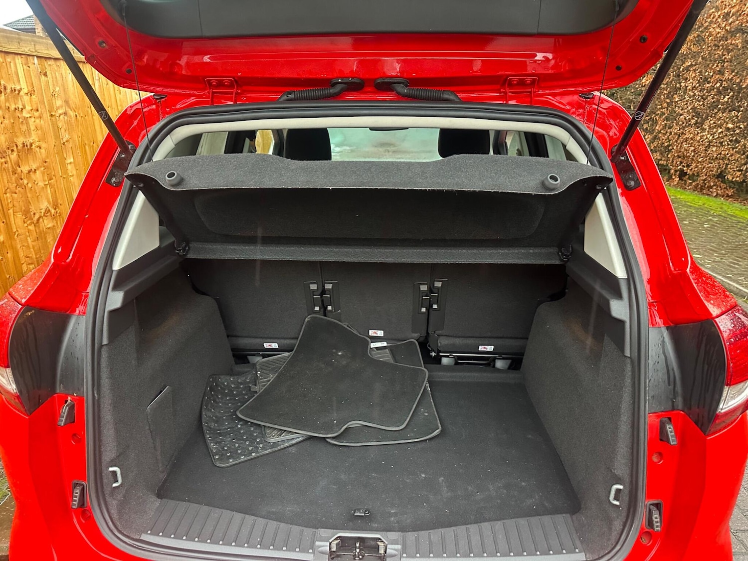 Used Ford C-Max 2016 for sale - 77215304: Photo 12