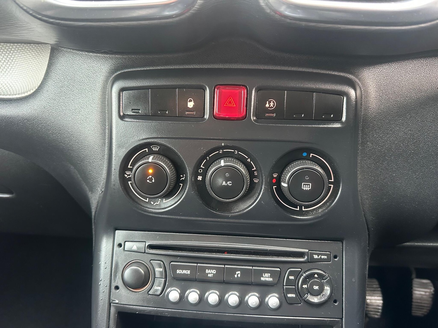 Used Citroen C3 Picasso 2010 for sale - 77130644: Photo 10