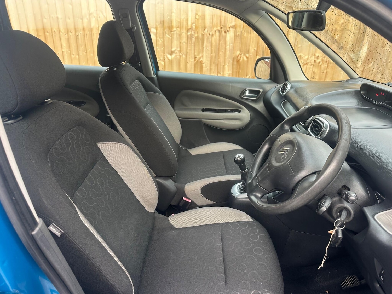 Used Citroen C3 Picasso 2010 for sale - 77130644: Photo 12