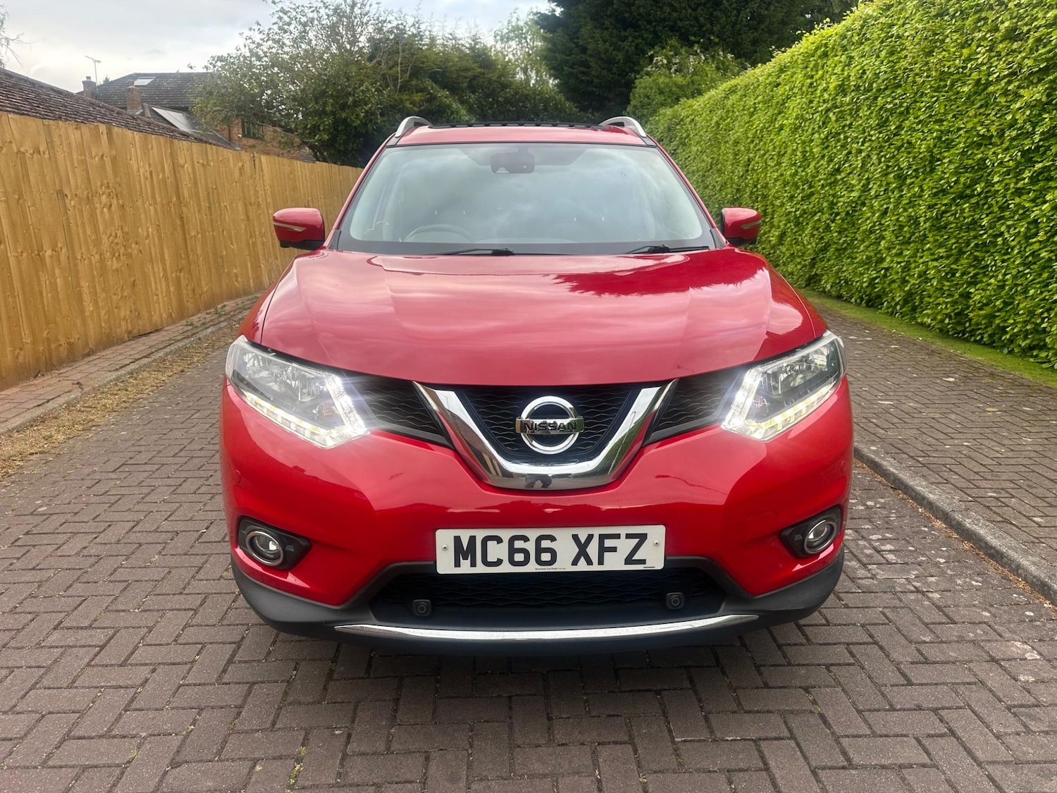 Used Nissan X-Trail 2017 for sale - 76989089: Photo 2