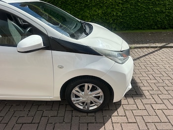 Used Toyota AYGO 2015 for sale - 79038749: Photo