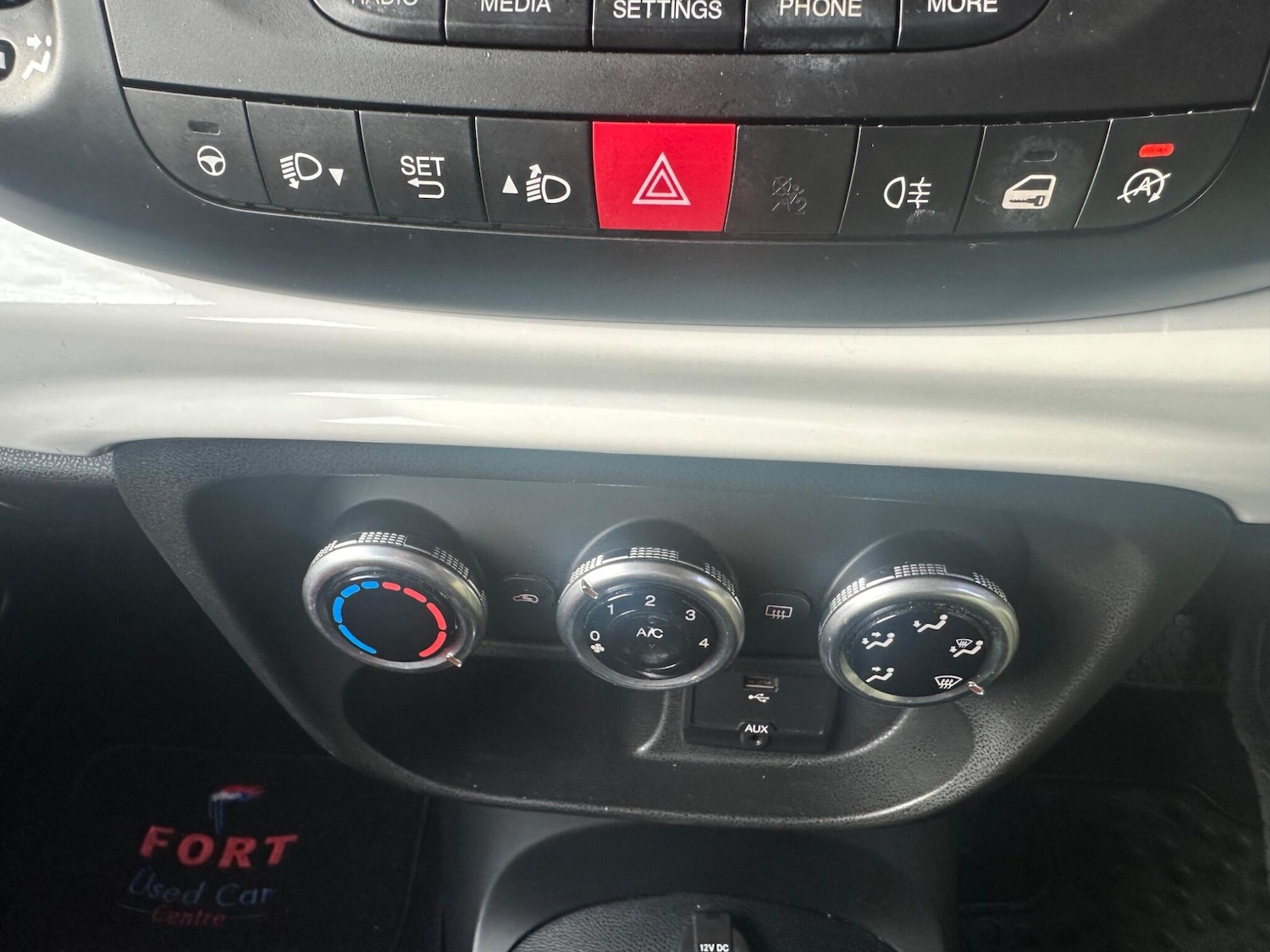 Used Fiat 500L 2014 for sale - 76633110: Photo 12