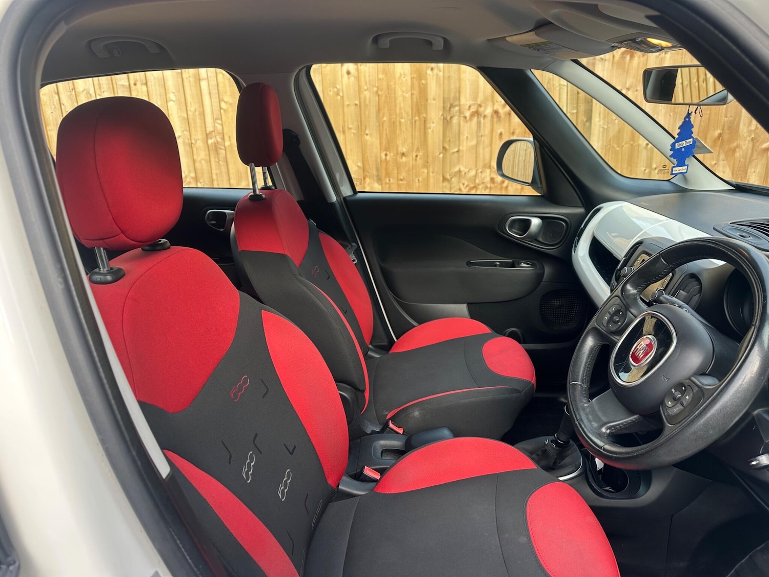 Used Fiat 500L 2014 for sale - 76633110: Photo 14