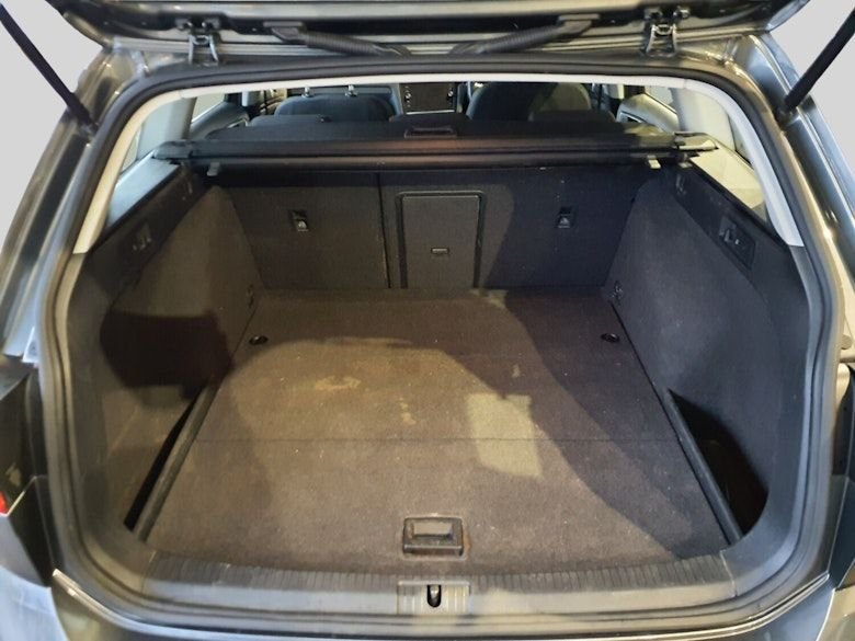 Used Volkswagen Golf 2019 for sale - 76717161: Photo 9